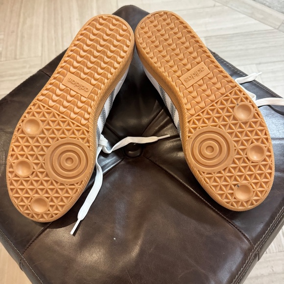 Adidas Samba   OG   "Metallic   White" - Picture 5 of 6